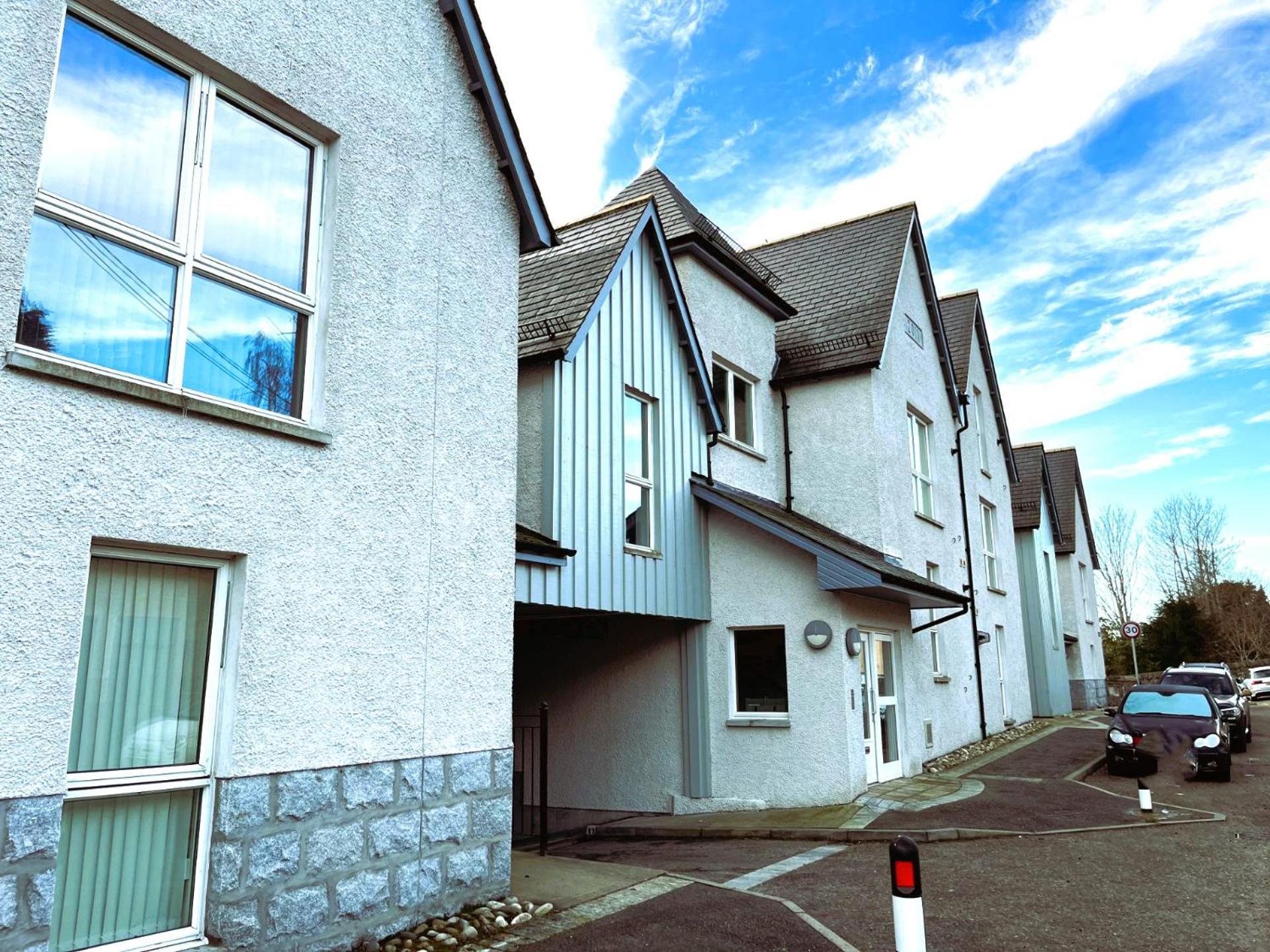 Entire Flat In Banchory, Aberdeenshire, Scotland Exterior foto